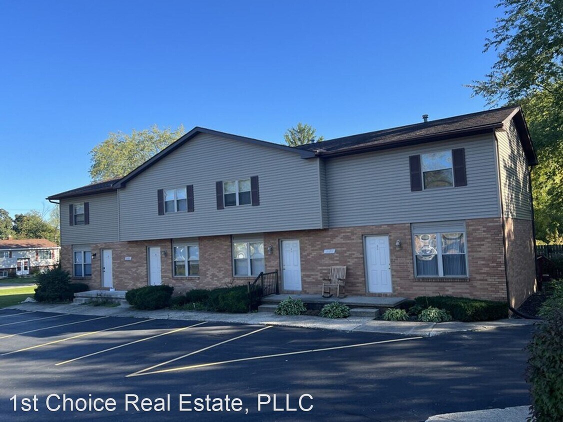 2 br, 1.5 bath House 2183B Meadowlawn House Rental in Delhi