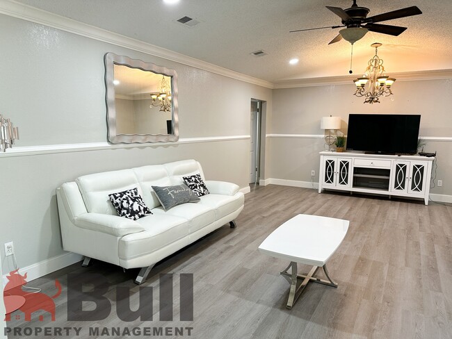 Foto del edificio - 11725 Ruby Lake Rd