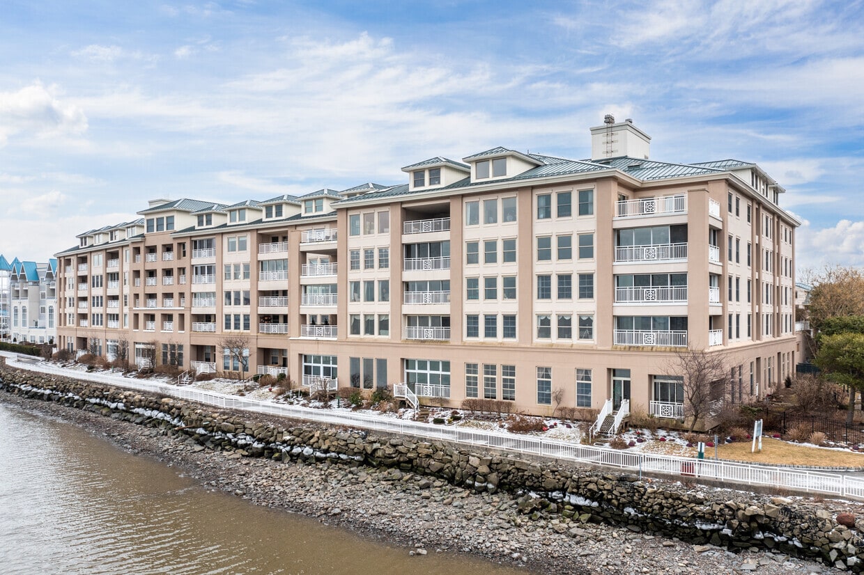 Primary Photo - Piermont Landing
