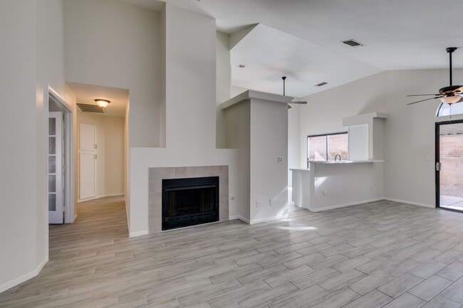 Foto del edificio - Beautifully Upgraded 3BD/2BA Home in Henderson’s Green Valley