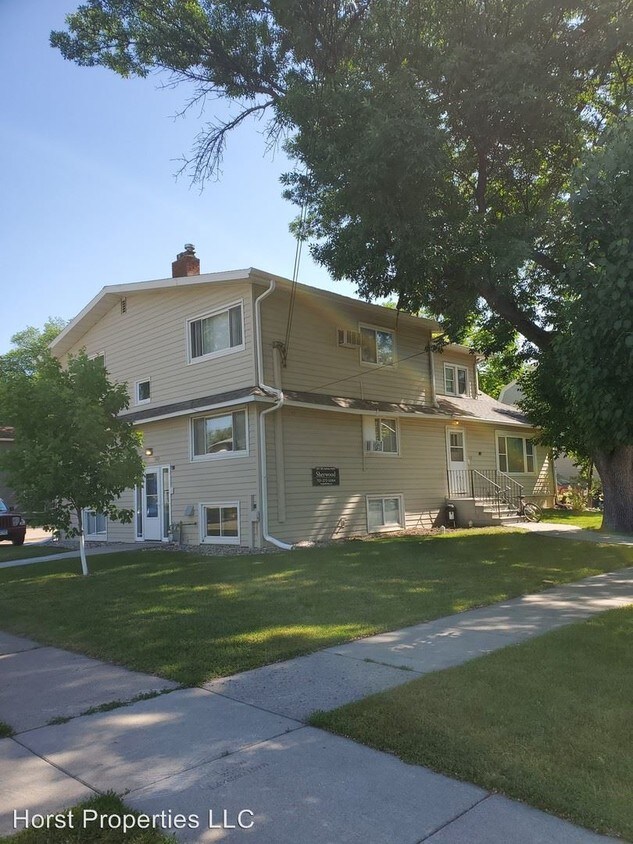 Foto principal - 1017 13th Ave N