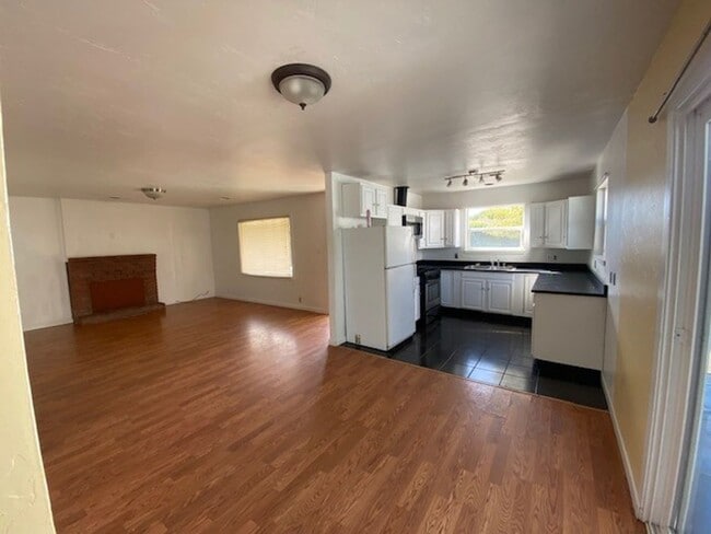 Foto del edificio - Close to Cal Poly Humboldt, 4/2 house!