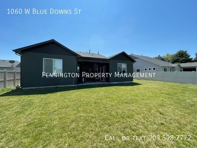 Building Photo - 1060 W Blue Downs St