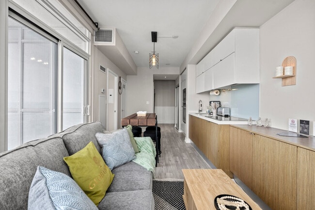 Building Photo - 21 Iceboat Terr