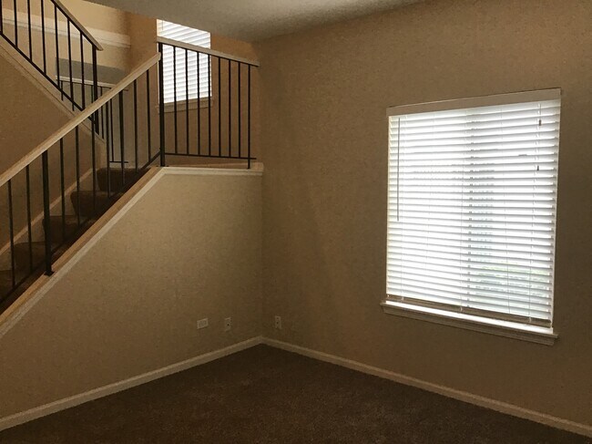 2828 Sunvalley Drive House For Rent In Plainfield Il Apartments Com