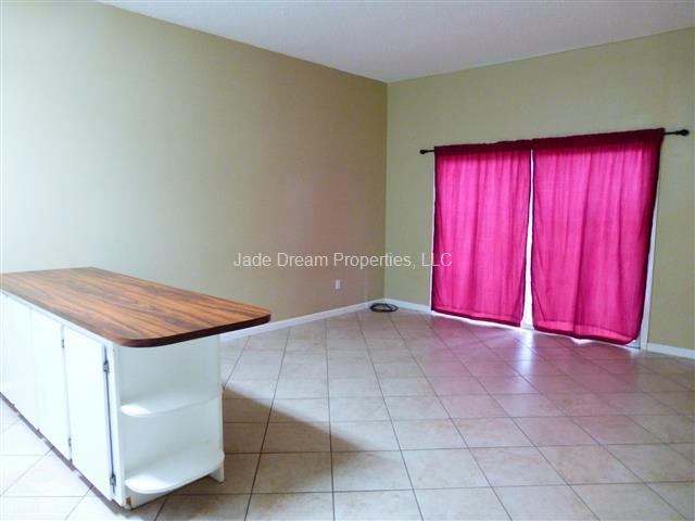 Primary Photo - 355 Kalanianaole Ave