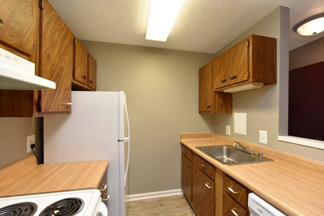 Beautiful Counters - Keystone Apartments