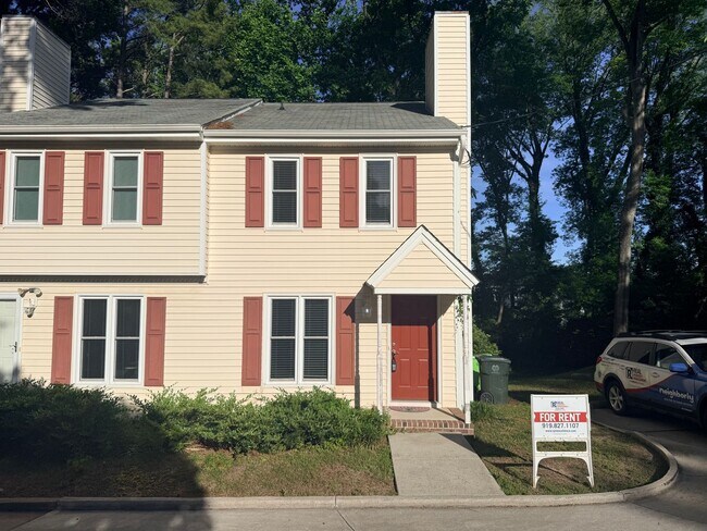 Foto del edificio - 2922 Glenridge Dr