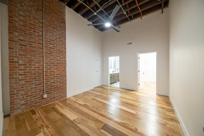 Dormitorio principal - 635 W Lakeside Ave