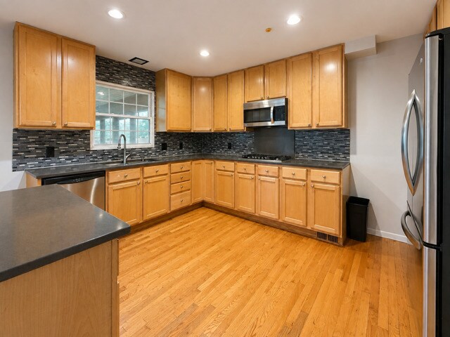 Foto del edificio - 6582 Tealwood Rd