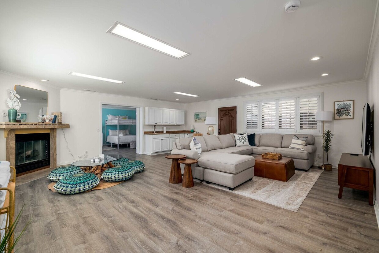 Foto principal - 4880 Kane St