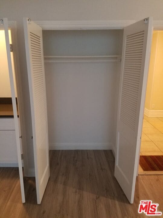 Building Photo - 827 2nd St