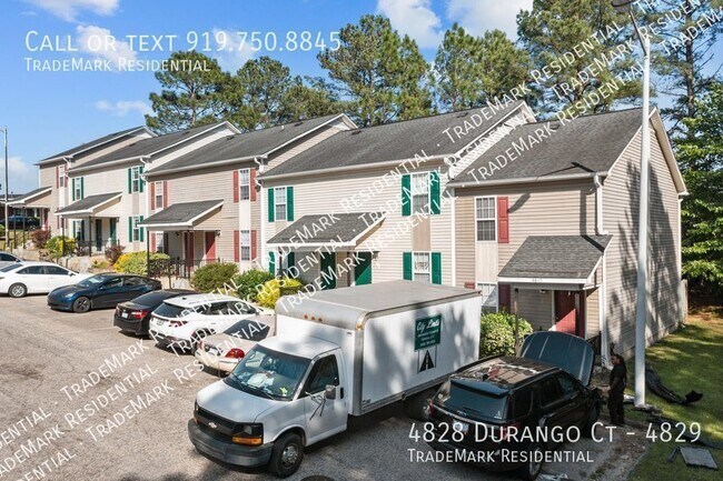 Building Photo - Renovated townhome close to downtown, CFV,...
