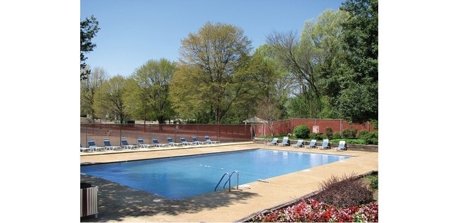 Building Photo - Lakes At Ridgeway