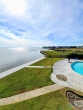 Building Photo - 500 Tiki Dr