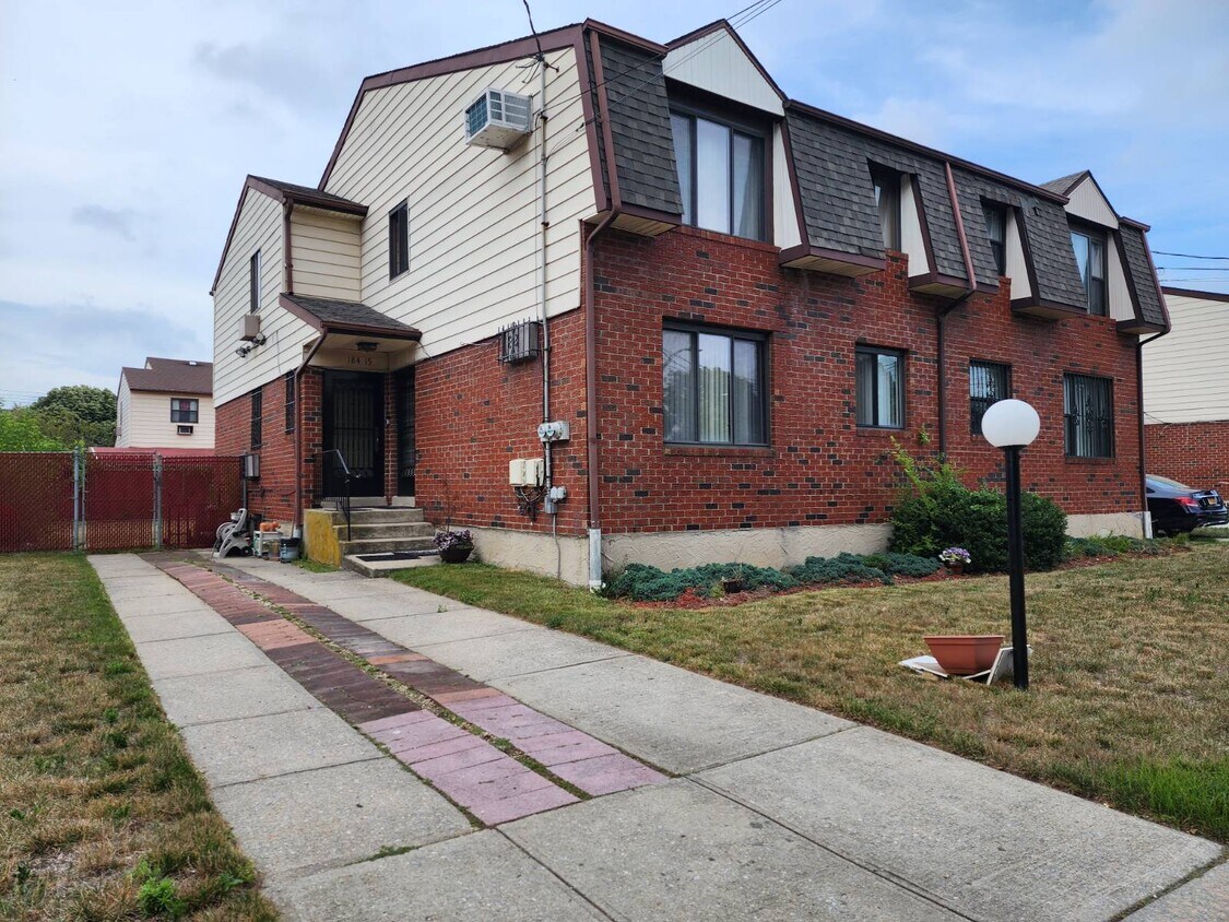 Primary Photo - 184-15 145th Rd
