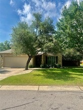 Building Photo - 420 Wild Rose Dr