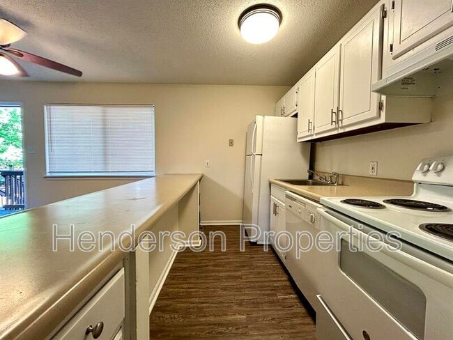 Foto del edificio - 1418 Riverview Rd