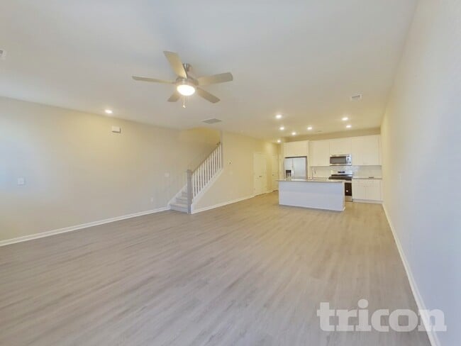 Building Photo - 14 Beautyberry St