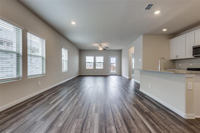 Building Photo - 4810 Hunter Hurst Dr
