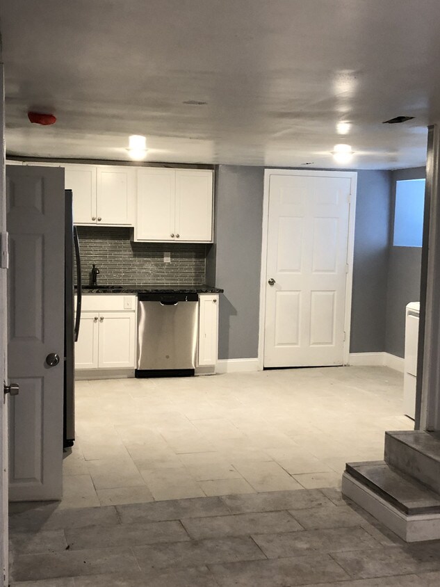 Foto principal - 3413 Callaway Ave