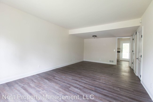 Building Photo - 256 Stribling Ave