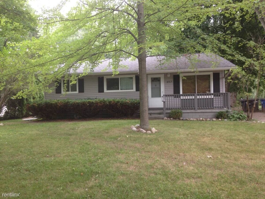 Primary Photo - 3 br, 1 bath House - 257 Mason Ave
