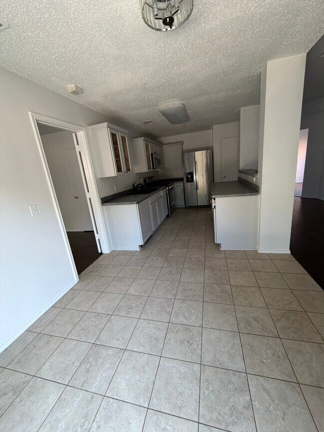 Foto del edificio - 804 Creekside Dr