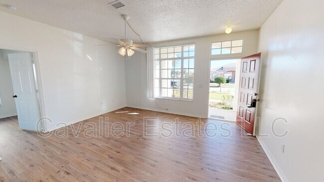 Building Photo - 1245 Alpine Lake Dr