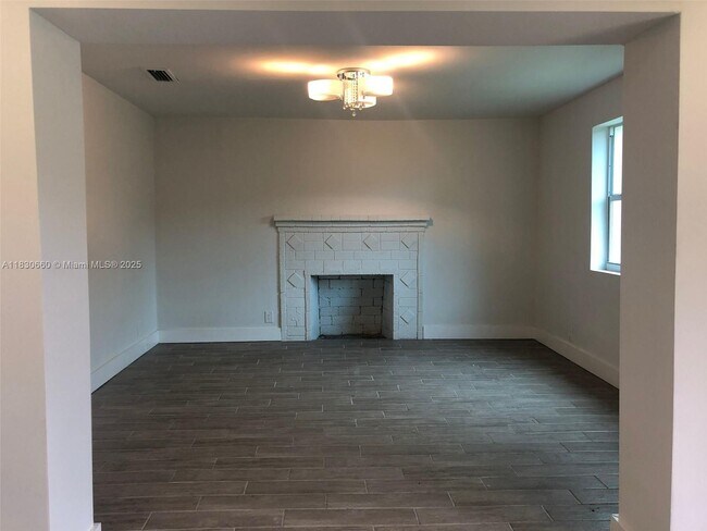 Building Photo - 8000 NW 12th Pl