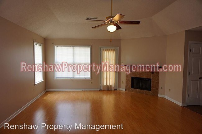 Foto del edificio - 3921 Pecan Trace Cv