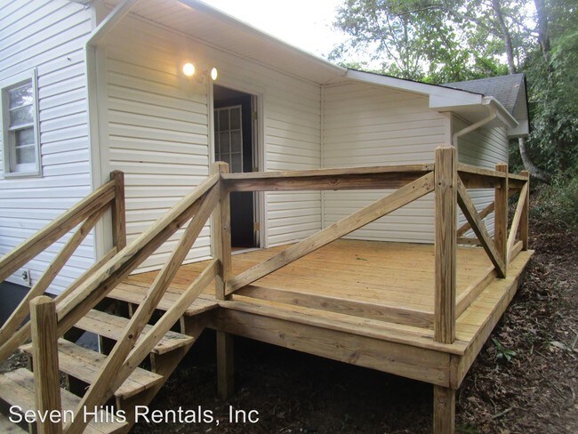 Foto del edificio - 2 br, 1 bath House - 518 Wayside Road