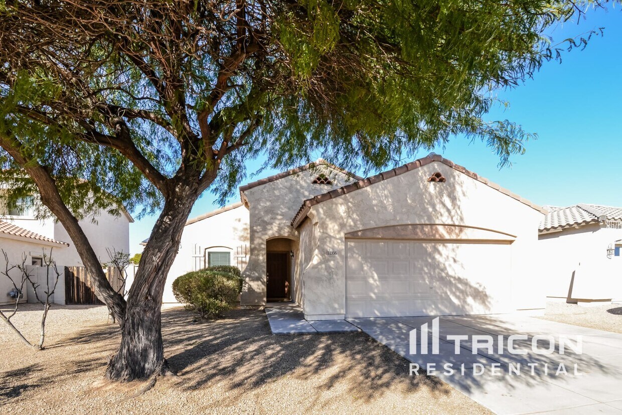 Foto principal - 11956 N 152nd Drive Surprise AZ