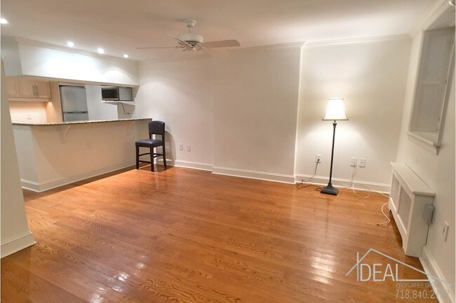 Building Photo - 28 Willow Street #GardenR