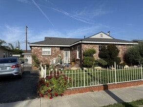 Building Photo - 12223 S Sunnybrook Ln