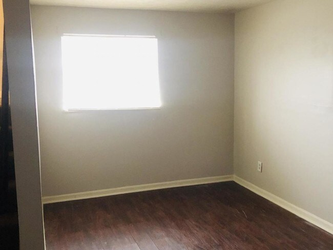 Building Photo - 339 Eastern Avenue Elsmere KY 41018