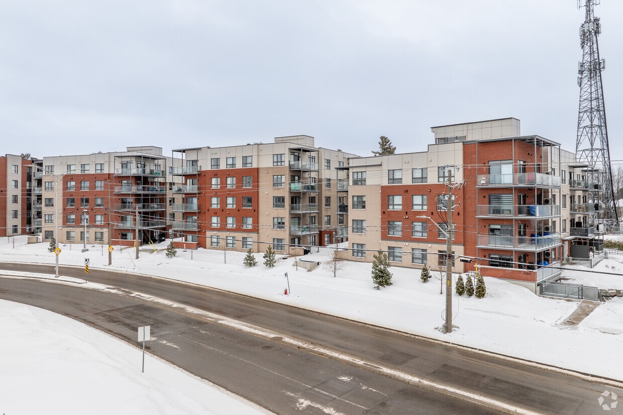 Photo du bâtiment - 1382 Boul Michèle-Bohec