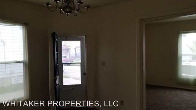 Building Photo - 245-247 Bierce Ave