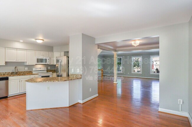 Photo - 20964 Promontory Square Townhome