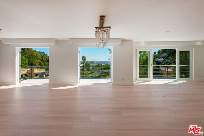 Foto del edificio - 1404 Devlin Dr