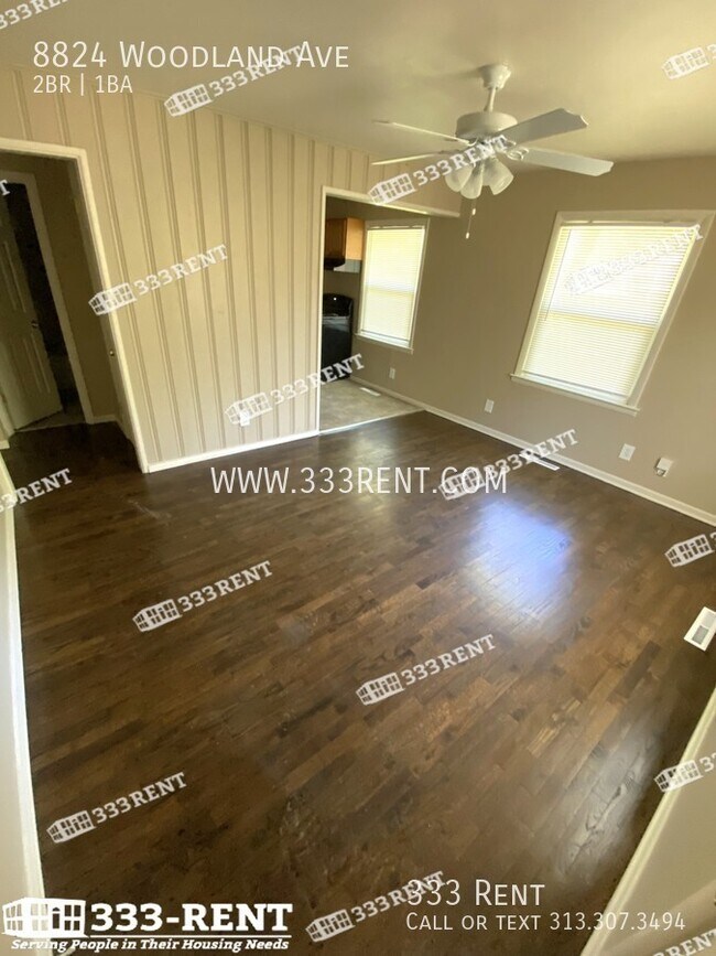 Foto del edificio - 8824 Woodland Ave