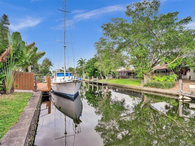 Foto del edificio - 937 SW 17th St