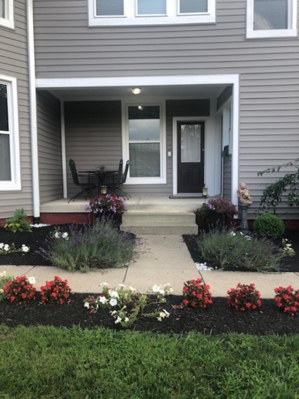 Foto principal - 148 S Wayne St