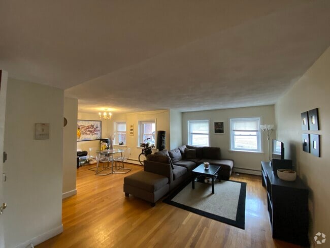 Building Photo - 311 Tappan St
