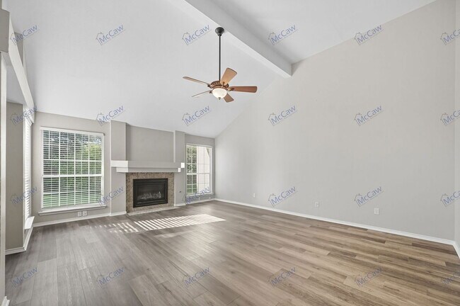 Building Photo - 8202 Weatherly Dr