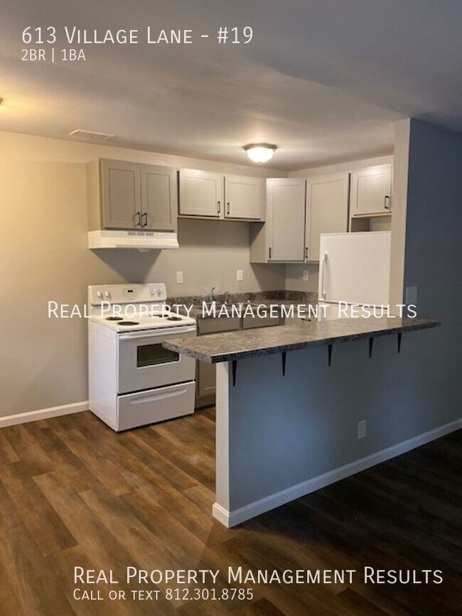 Foto del edificio - 613 Village Ln
