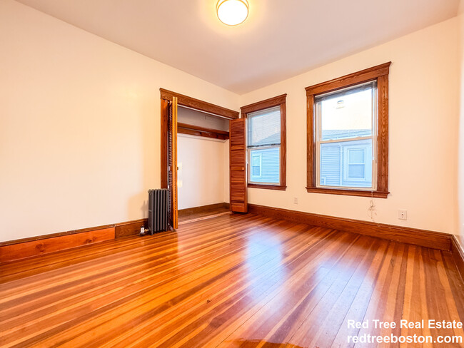 Foto del edificio - 567 Riverside Ave