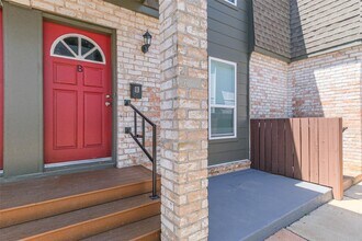 Building Photo - 5922 Fairdale Ln