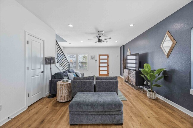 Foto del edificio - 6130 Conley St