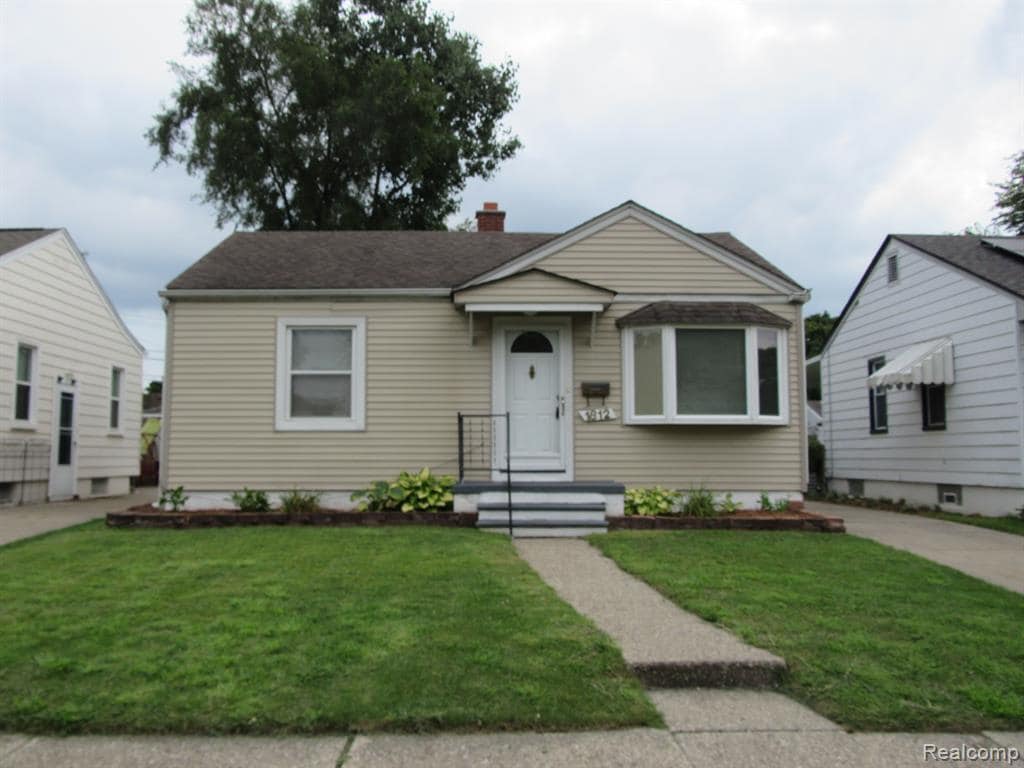 Primary Photo - 1812 E Milton Ave